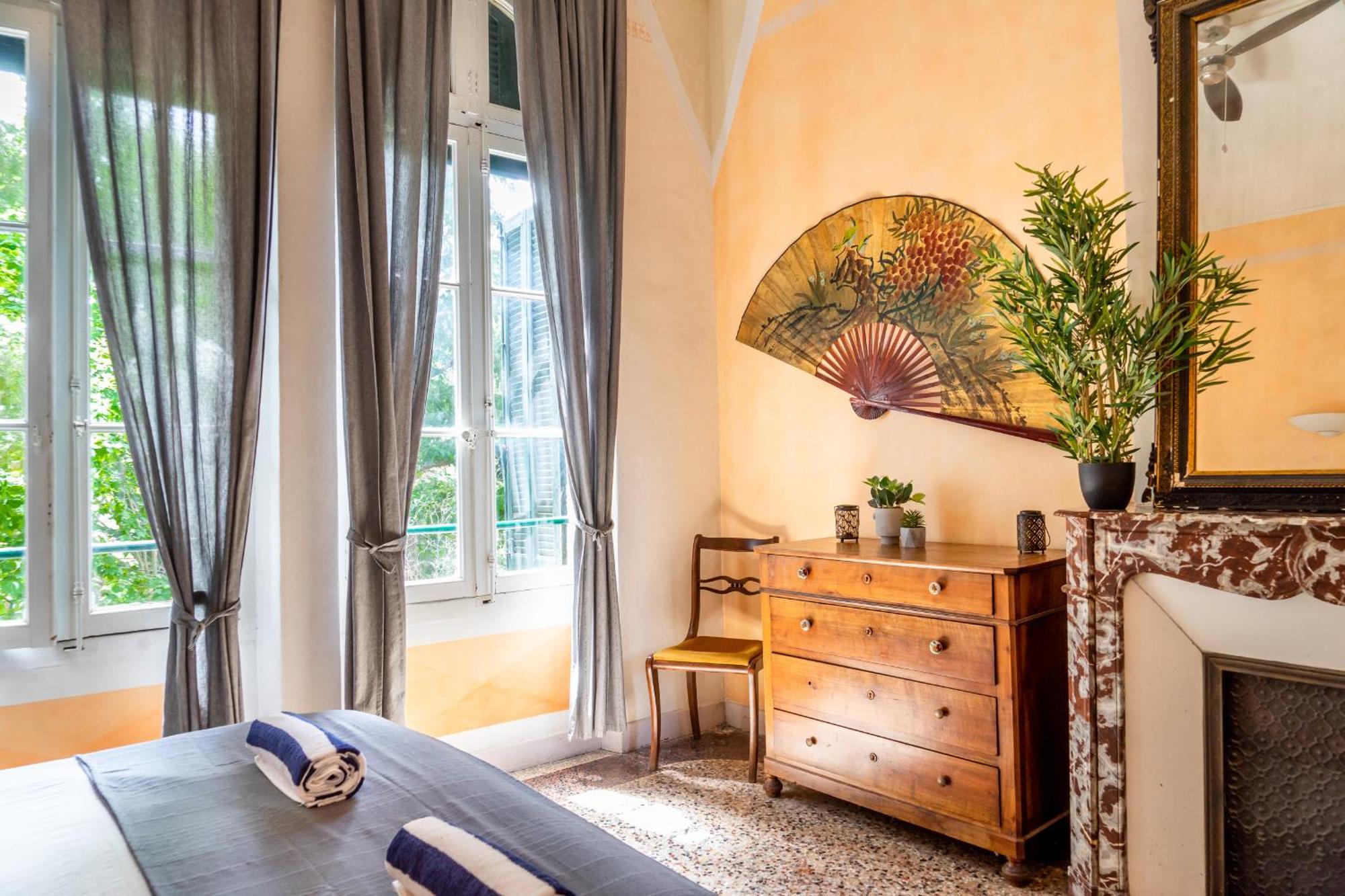 Villa Ultimate Relaxation For Family Or Group At Renowned Couvent Des Ursulines, A Tranquil Escape In Historic Pézenas Habitación foto